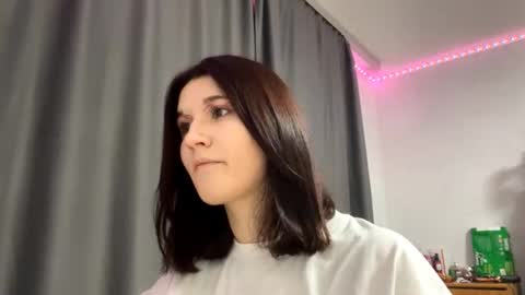 Kate online show from October 2025 03:32:01 PM