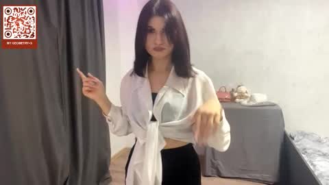 Kate online show from October 2025 01:11:01 PM