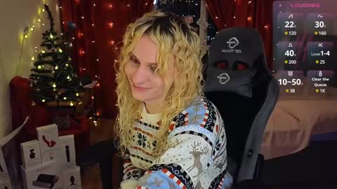 Lori -----------------------------------    online show from December 2024 02:12:01 PM