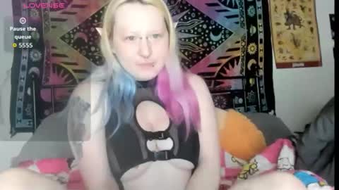 Lori Critter online show from April 2026 10:32:02 AM