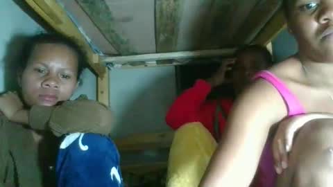 lorienne98 online show from May 2026 10:52:02 PM