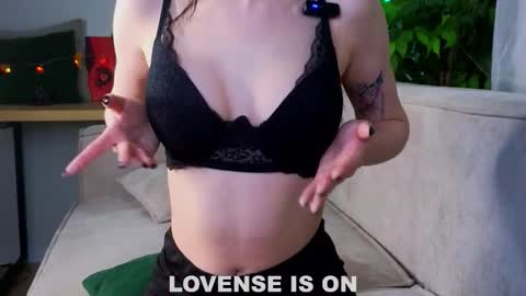 Jess online show from March 2026 02:21:02 PM