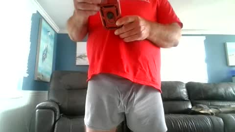 Snapshot of lostclover695 chatting on December 2024 05:33:02 PM lostclover695 online show from December 2024 05:33:02 PM