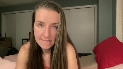 lothlori online show from February 2026 01:00:02 AM