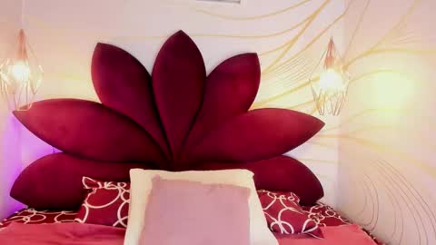 Lotti online show from February 2026 08:15:01 PM