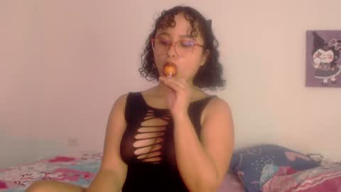 lou_cuteee online show from February 2025 03:12:01 AM