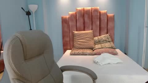 Snapshot of lou_rosse chatting on March 2026 07:52:01 PM Lou Rosse online show from March 2026 07:52:01 PM