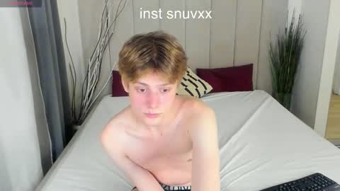 louie_evans online show from October 2025 07:40:01 PM