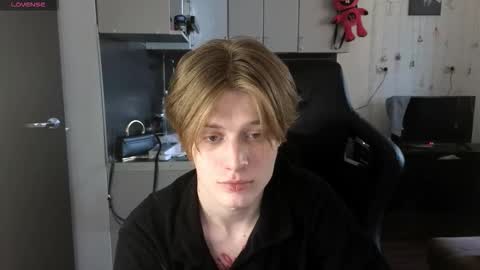 louie_evans online show from March 2026 06:57:01 AM