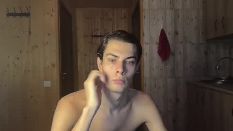 Snapshot of louis_preston chatting on October 2025 04:27:01 AM Mark online show from October 2025 04:27:01 AM