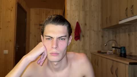 Snapshot of louis_preston chatting on December 2025 06:36:02 PM Mark online show from December 2025 06:36:02 PM