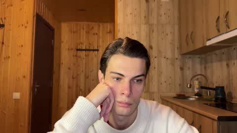 Snapshot of louis_preston chatting on December 2025 09:08:02 PM Mark online show from December 2025 09:08:02 PM