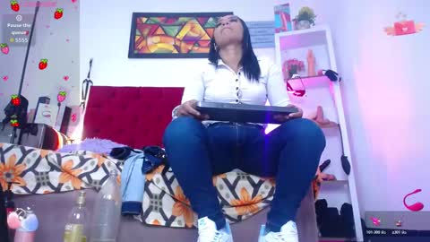  LouIse  online show from November 2025 01:44:02 PM