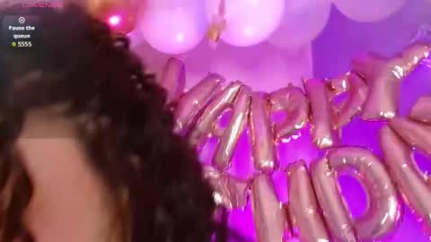 lourdes_moon22 online show from November 2025 01:00:01 AM