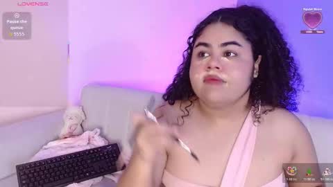 lourdes_moon22 online show from December 2025 12:10:01 PM