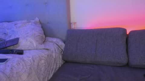 Lourrein Stoun   Independiente online show from February 2026 05:19:01 AM