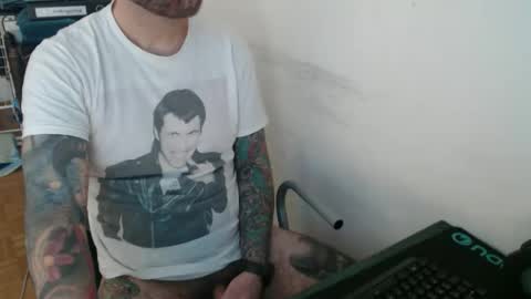 Snapshot of lovalova666 chatting on January 2026 07:35:01 AM Guapito online show from January 2026 07:35:01 AM