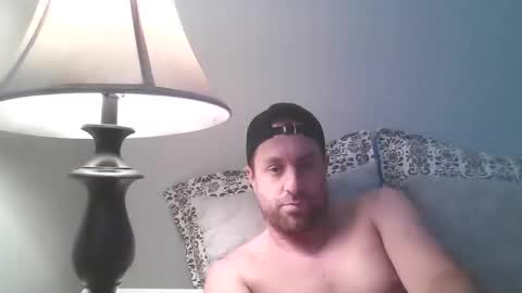 Snapshot of love2show21 chatting on December 2025 06:36:02 PM love2show21 online show from December 2025 06:36:02 PM