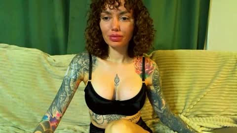 Cute face online show from December 2025 03:00:02 AM