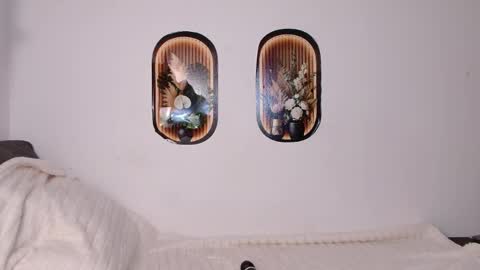 love bella  online show from April 2026 12:24:02 AM