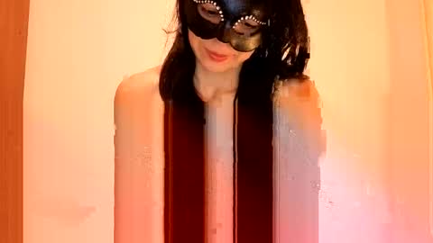 Snapshot of love_gatubela chatting on April 2026 02:24:02 AM Nina online show from April 2026 02:24:02 AM