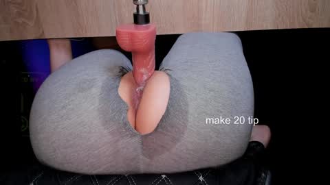 Kira online show from December 2024 04:25:01 PM