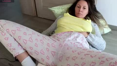 jessmy pleasure is in your hands s online show from December 2024 12:16:02 PM