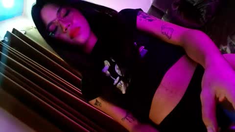 Seren online show from November 2025 11:33:01 AM