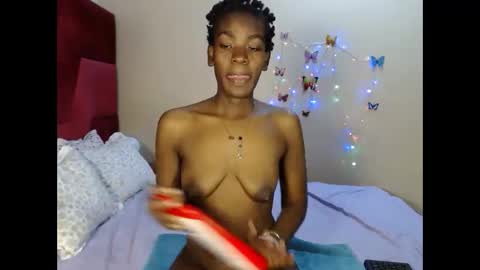 love_sparkle online show from October 2025 03:08:01 PM