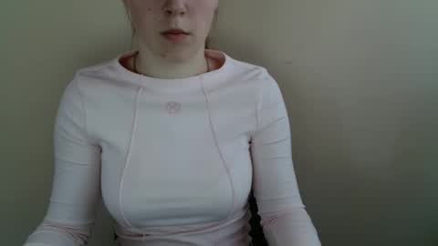 Vivian online show from March 2026 12:11:01 PM