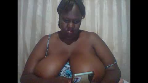 Lynn online show from December 2024 12:53:02 AM