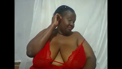 Lynn online show from October 2025 10:30:02 PM