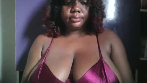 Snapshot of lovecumsluttie chatting on April 2026 09:55:01 AM mila online show from April 2026 09:55:01 AM