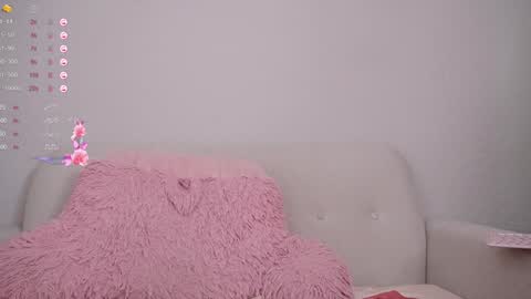 Snapshot of loveegirll chatting on January 2025 08:52:01 AM katalina online show from January 2025 08:52:01 AM