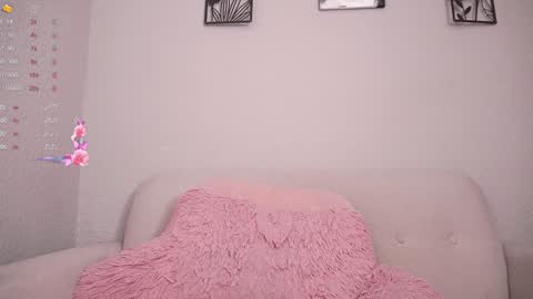 Snapshot of loveegirll chatting on January 2025 02:22:02 AM katalina online show from January 2025 02:22:02 AM