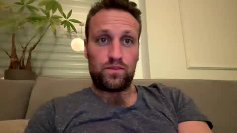 lovefuesse online show from March 2026 08:06:02 PM