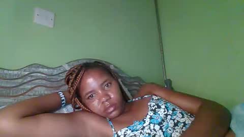 Snapshot of lovegal335 chatting on January 2026 12:40:02 PM lovegal335 online show from January 2026 12:40:02 PM