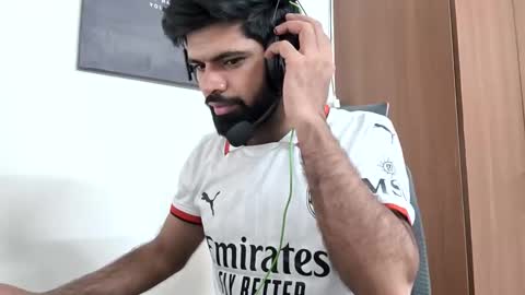Snapshot of lovehairyindian chatting on May 2026 05:23:02 AM Indian hairy online show from May 2026 05:23:02 AM