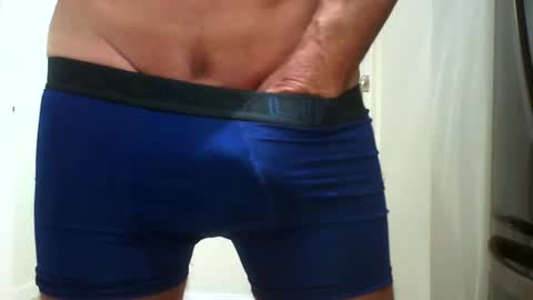 Snapshot of lovehairyone chatting on January 2025 09:44:02 PM lovehairyone online show from January 2025 09:44:02 PM