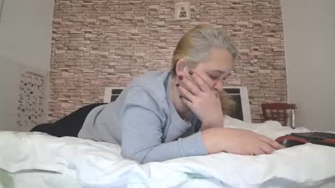 Snapshot of loveheaven4u chatting on December 2025 01:16:02 PM heaven online show from December 2025 01:16:02 PM