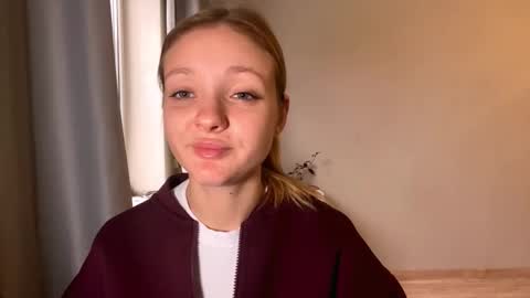 Ella online show from December 2025 06:18:01 AM