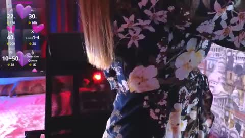 Laura online show from March 2025 11:28:01 AM