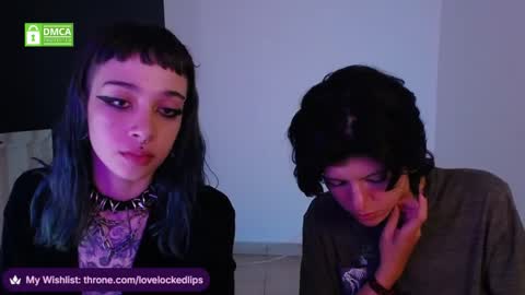 Snapshot of lovelockedlips chatting on March 2026 04:50:01 AM Alex Violet online show from March 2026 04:50:01 AM