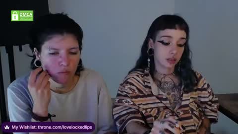 Snapshot of lovelockedlips chatting on March 2026 02:15:01 AM Alex Violet online show from March 2026 02:15:01 AM