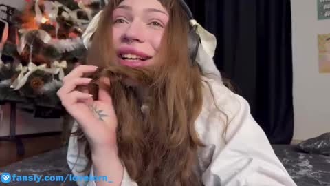 Snapshot of lovelorn_ chatting on December 2024 09:11:01 AM Elsa online show from December 2024 09:11:01 AM