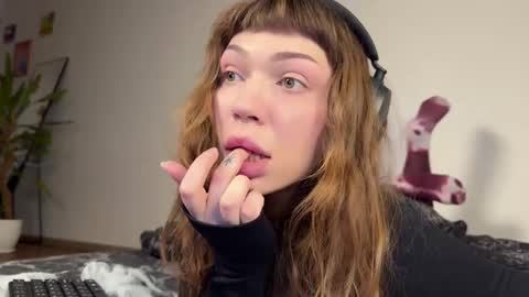 Snapshot of lovelorn_ chatting on January 2025 08:55:02 AM Elsa online show from January 2025 08:55:02 AM