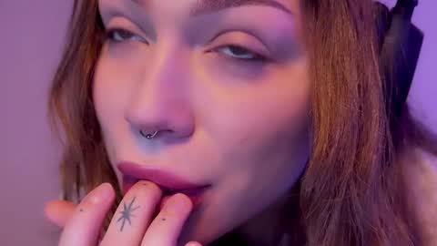 Snapshot of lovelorn_ chatting on January 2025 05:54:02 AM Elsa online show from January 2025 05:54:02 AM