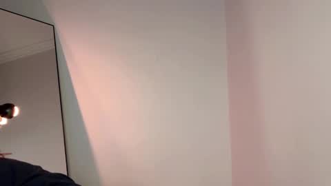 Snapshot of lovelorn_ chatting on February 2025 03:45:01 AM Elsa online show from February 2025 03:45:01 AM