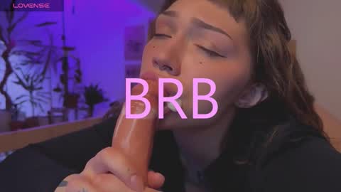 Snapshot of lovelorn_ chatting on November 2025 06:03:01 AM Elsa online show from November 2025 06:03:01 AM