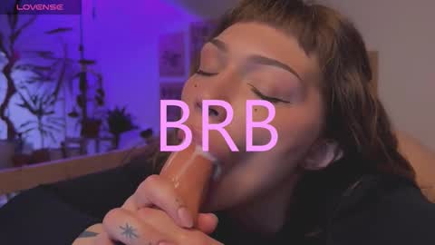 Snapshot of lovelorn_ chatting on December 2025 05:34:01 AM Elsa online show from December 2025 05:34:01 AM